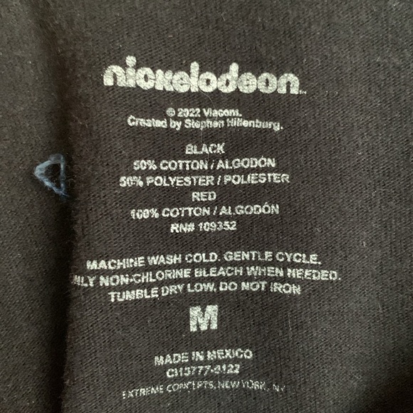 Sponge Bob graphic tee red & black size medium (10/12) - Picture 2 of 3